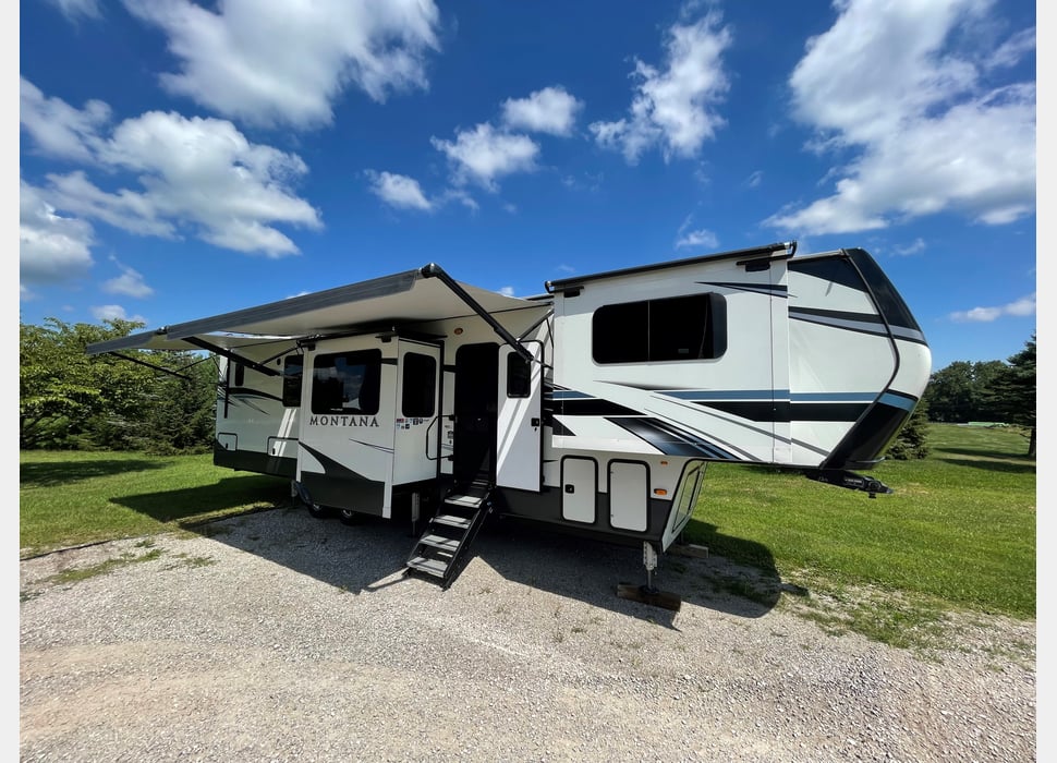 Fifth Wheel rentals in Piqua
