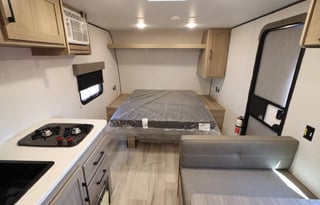 Kenzie’s 2025 Keystone RV Coleman 17R