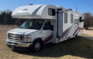 FUNMOBILE! 2021 Thor Motor Coach Quantum SE SE28 Ford