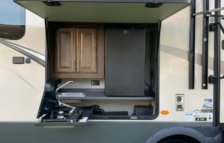 2020 Forest River RV Rockwood Signature Ultra Lite 8324BS