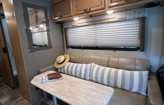 Thor Vegas 25.2 Class A