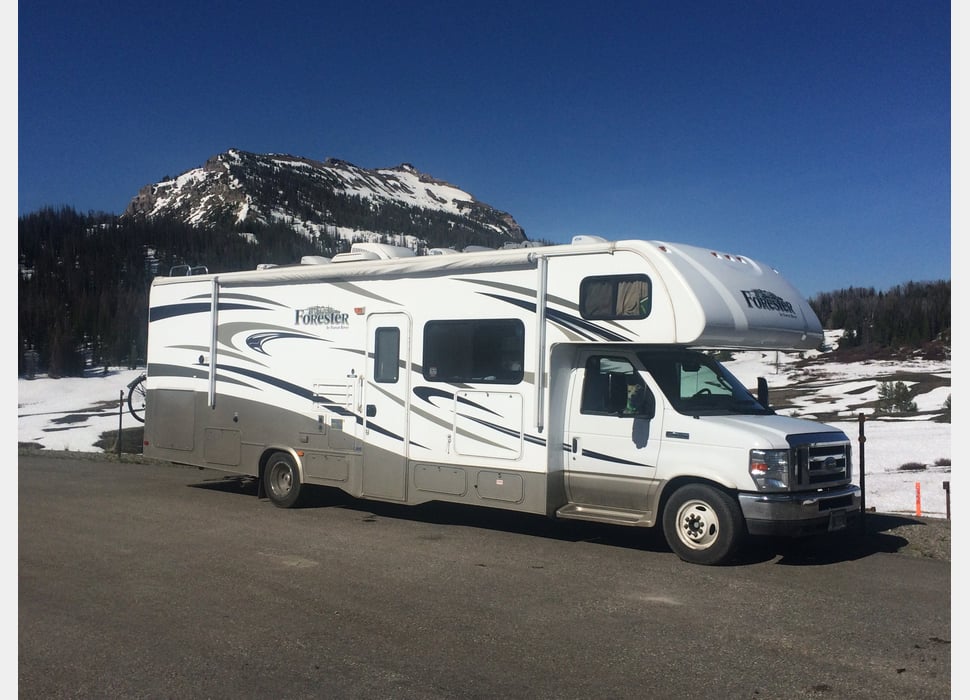 Class C Motor Home rentals in Waxahachie