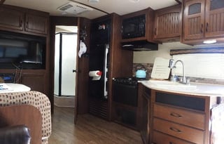 ♥Love Shack♥  Bring Fido! NO FESTIVALS!