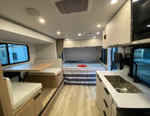 Winnebago Micro Minnie 2100BH