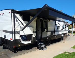 Keystone RV Hideout 29DFSWE