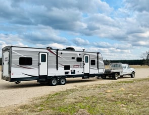 Dutchmen RV Coleman Lantern Series 300TQ