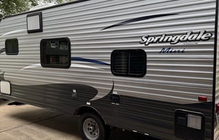 2018 Keystone RV Summerland Mini 1800BH