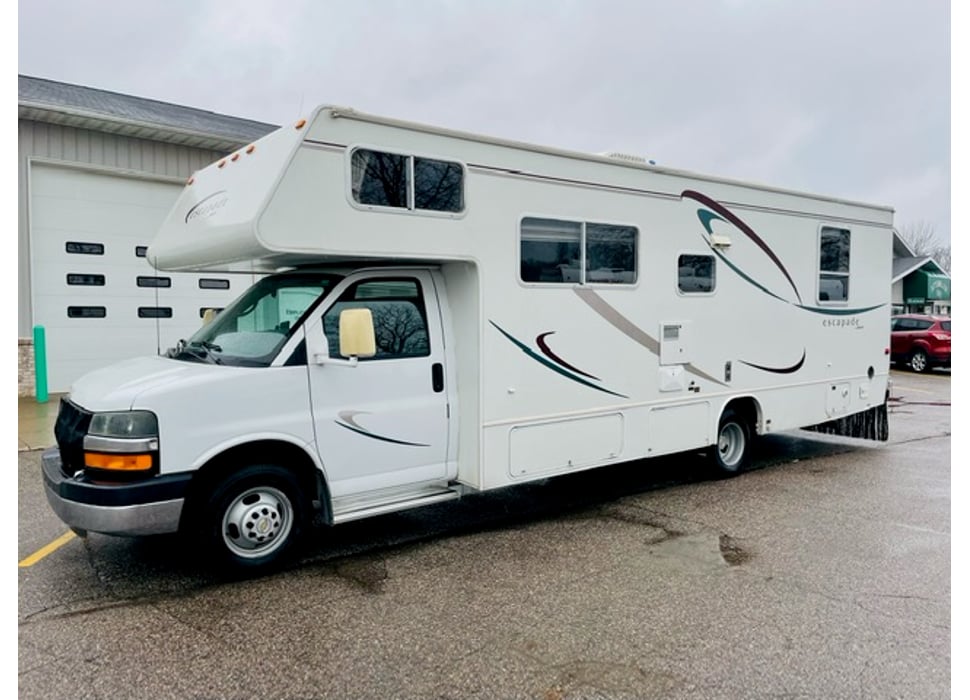 Class C Motor Home rentals in Lapeer