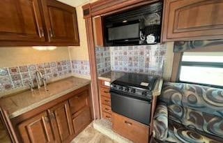 Ultimate home on wheels!-2013 Jayco Greyhawk 29KS