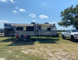 Venture RV SportTrek ST327VIK