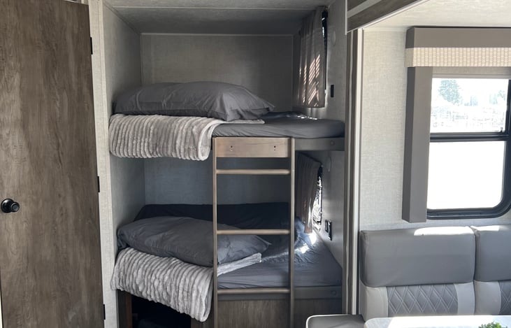 Wide double bunks