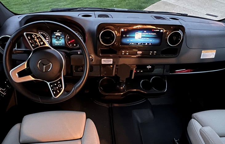 Amazing Mercedes engine, dash and great to drive.