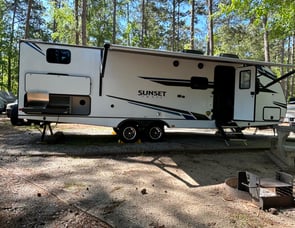 CrossRoads RV Sunset Trail SS289QB