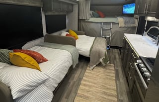 Luxury Style, Ready and Easy 2024 Entegra 29V