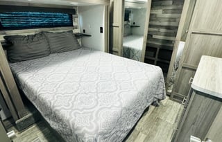 Luxury Fifth Wheel Rental | Sleeps Up to 9