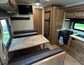Forest River RV Rockwood Mini Lite 2304KS