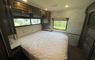 2018 Fleetwood Bounder 36D