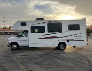 Winnebago Outlook 25J