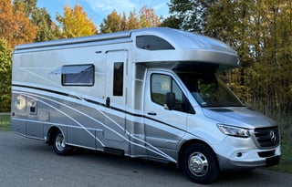 2023 Winnebago Navion 24D, Easy to Drive, Sleeps 6