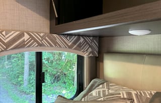 2020 Thor Motor Coach Axis 27.7