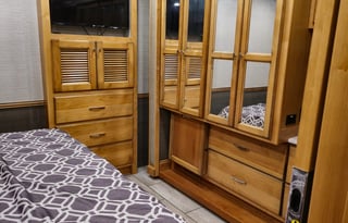 Luxury Motorhome Getaway in Weatherford/Aledo, TX