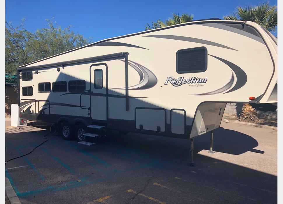 Fifth Wheel rentals in Phoenix