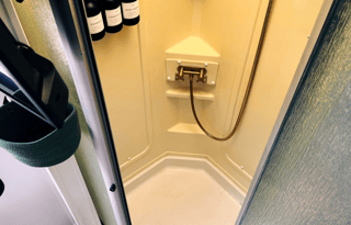 VIP *UNLIMITED* miles/generator/propane & we dump!