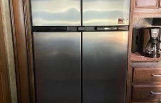 Kay-9 2016 Keystone RV Montana 3710 FL