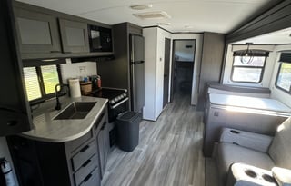 2022 Cruiser Embrace EL280