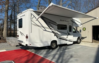 BRAND NEW!! 2025 Thor Four Winds 22B