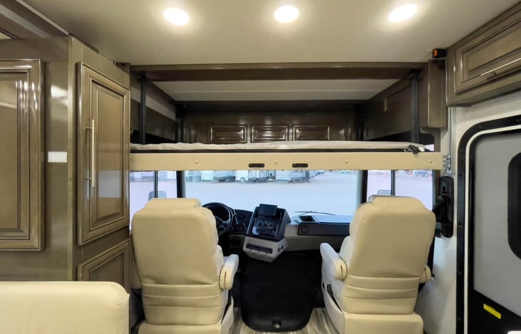 Cab with Captain Chairs