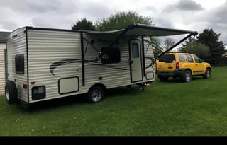 2016 Keystone Hideout 185LHS Small but Cozy