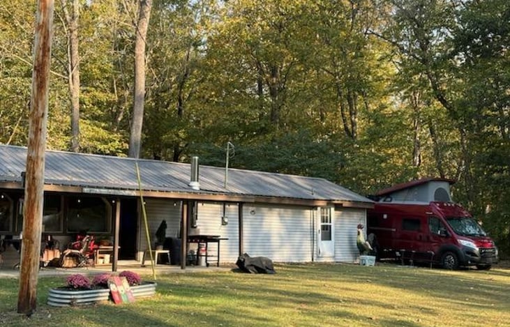 Renter in Indiana for home wedding.