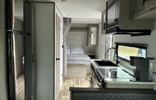 Travel Trailer | Clean and Ready to Go