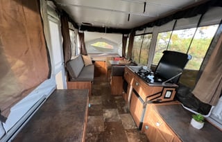 The Adventurer Pop Up Camper