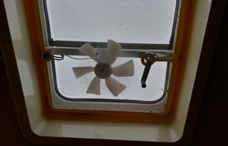 1996 Winnebago Sunrise 30rq with Solar