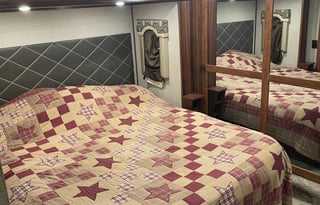 2017 Keystone RV Avalanche 300RE