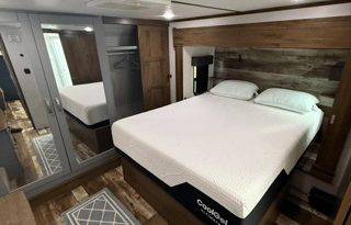 2020 Keystone RV Fuzion 369