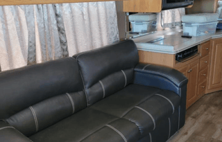 Ultimate Comfort & Luxury Glamping  at its Finest!