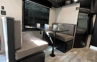 2022 Jayco Jay Feather SLX 26BHSW