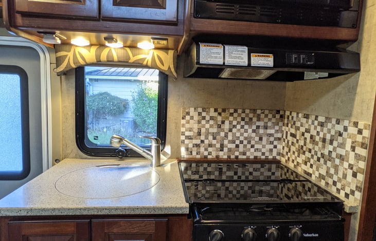 very comfortable kitchen