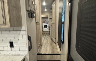 2021 Keystone RV Avalanche 390DS