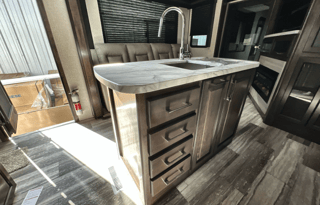 2022 Dutchmen RV Voltage vt3911