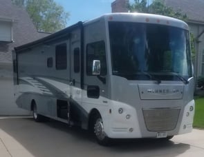 Winnebago Adventurer 36Z