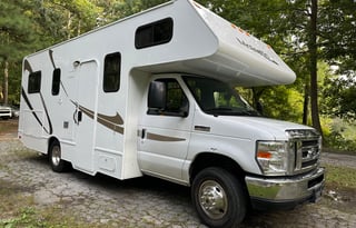 "Rocky the RV" 2018 Thor Majestic 23A