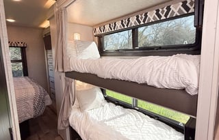 Entegra Odyssey 31F: The Ultimate Luxury Motorhome