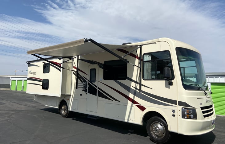 Awning, plus 2 pop ups