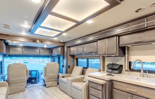 2022 Thor Motor Coach Venetian A40