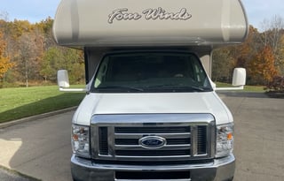 2016 Thor Motor Coach Four Winds 28Z