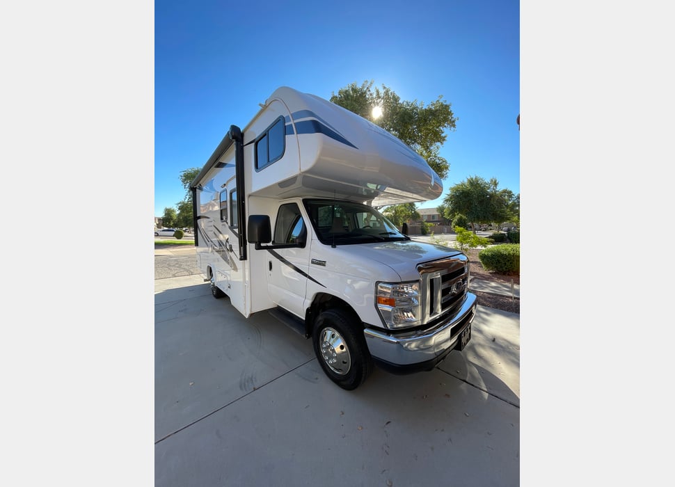 Class C Motor Home rentals in Anchorage